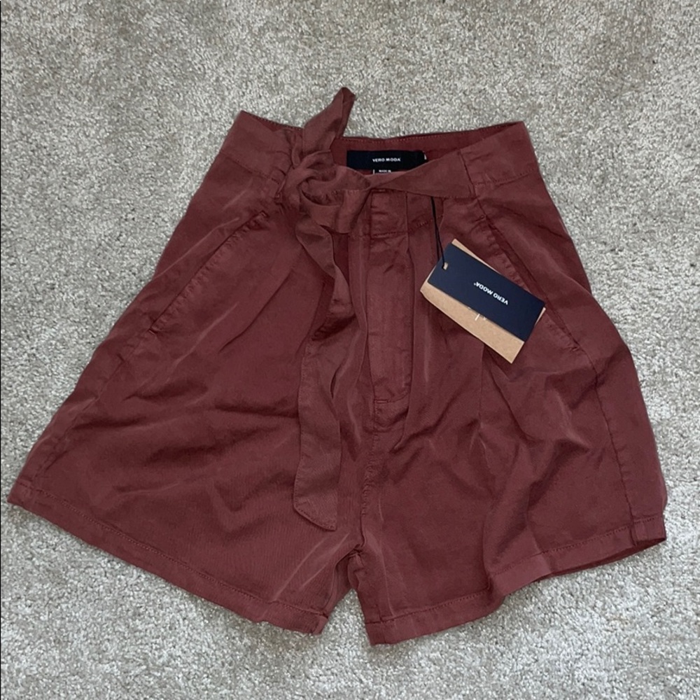 Vero Moda High Rise Shorts